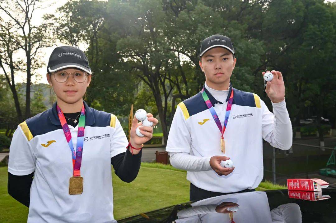 该片首次挑战水下拍摄、海陆空救援实拍，困难升级